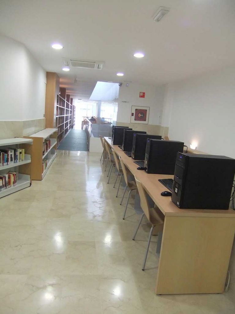 Biblioteca Pública Municipal «Miguel Hernández», Armilla (Granada)