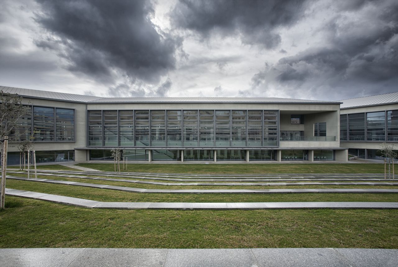 Biblioteca y Salas de Estudio del Edificio de Servicios Generales del Campus de Ciencias de la Salud, Universidad de Granada