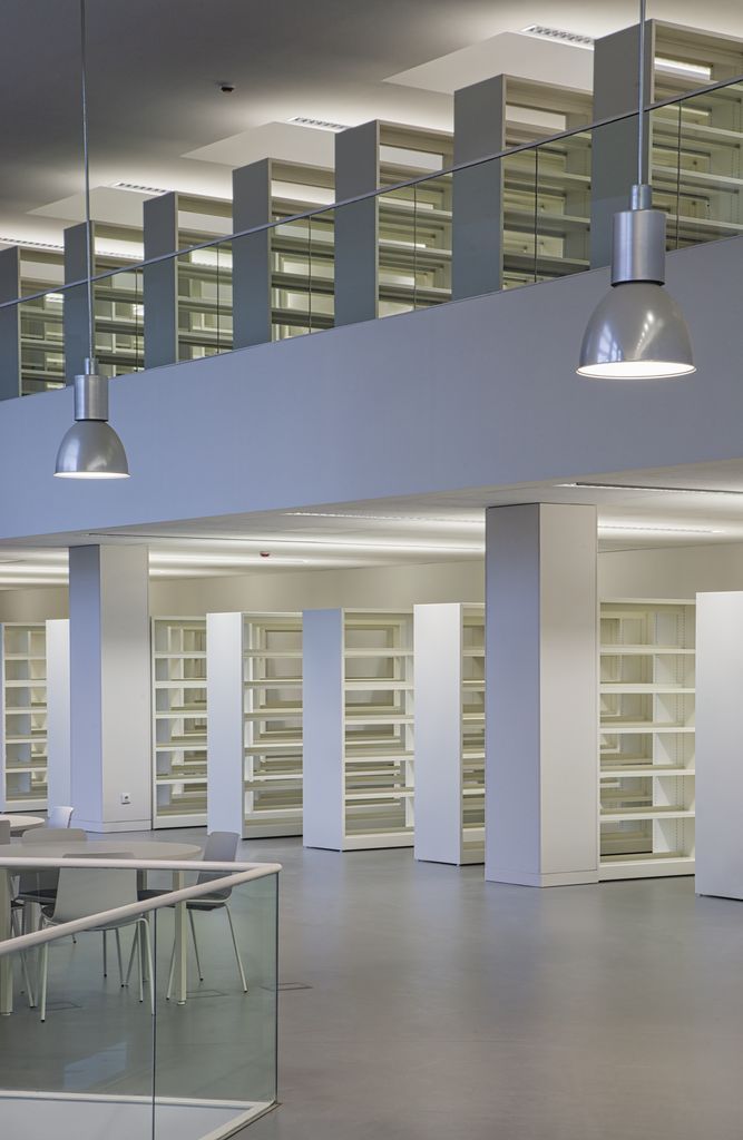 Biblioteca y Salas de Estudio del Edificio de Servicios Generales del Campus de Ciencias de la Salud, Universidad de Granada
