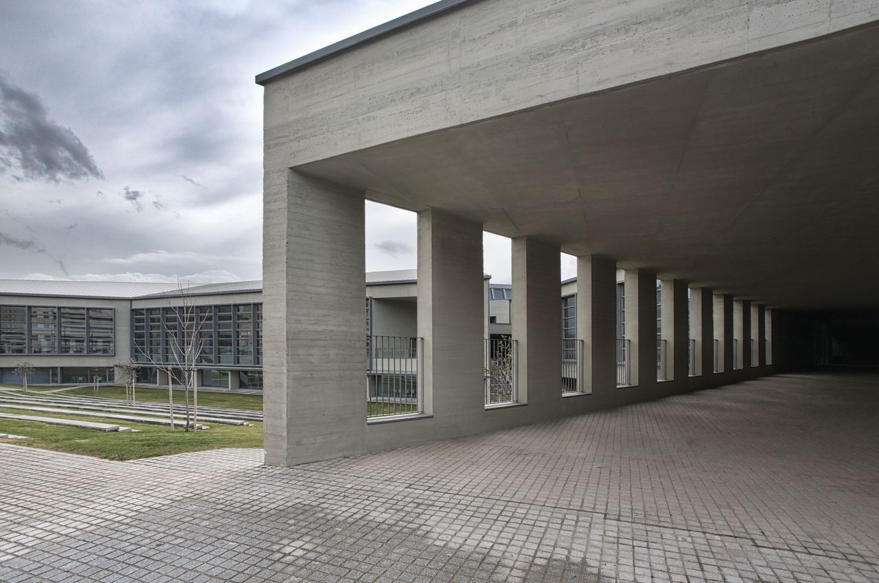 Biblioteca y Salas de Estudio del Edificio de Servicios Generales del Campus de Ciencias de la Salud, Universidad de Granada