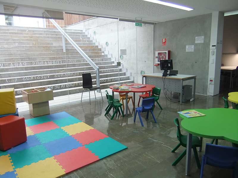 Biblioteca Pública Municipal María Lejárraga, Ogíjares (Granada)