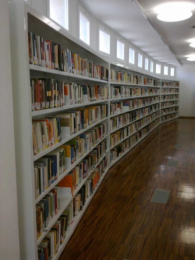 Biblioteca Central Comarcal de Tàrrega (Lleida)
