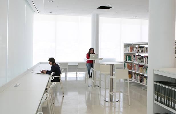 Biblioteca Mont-Àgora, Santa Margarida de Montbui (Barcelona)