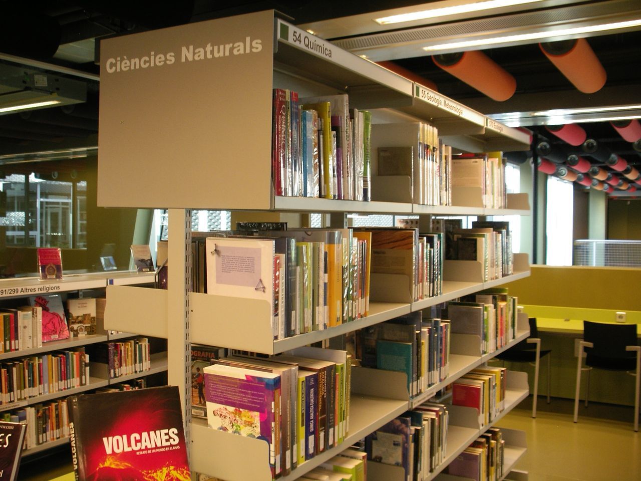 Biblioteca del Fondo – Santa Coloma de Gramanet (Barcelona)