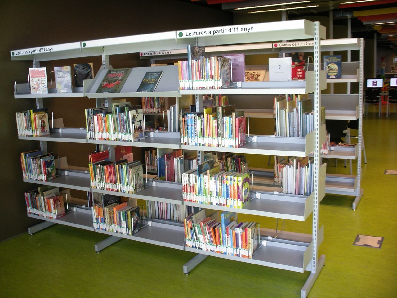 Biblioteca del Fondo – Santa Coloma de Gramanet (Barcelona)