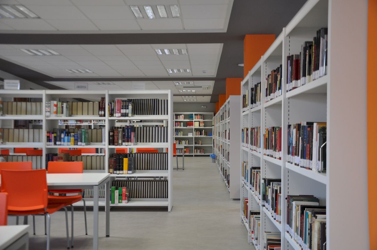 Biblioteca Pública Municipal “Alcalá Venceslada” – Andújar (Jaén)