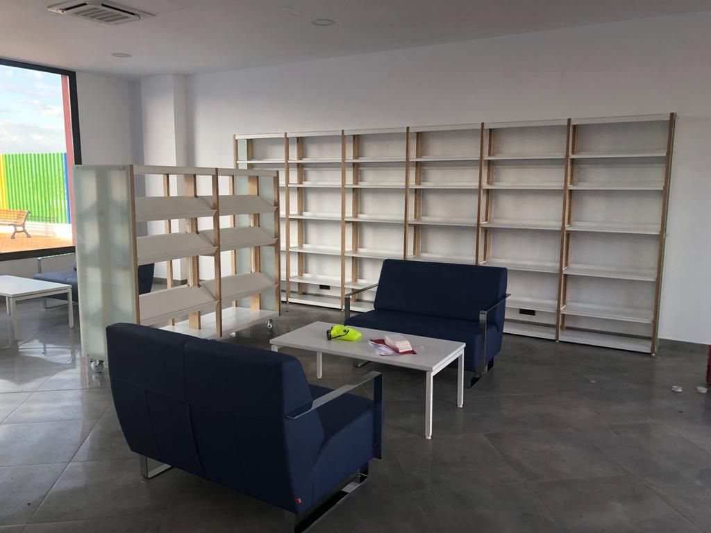 7 ESTANTERÍAS DE BIBLIOTECAS. NEOLUNDIA