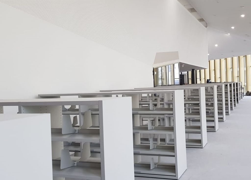 7 ESTANTERÍAS DE BIBLIOTECAS. NEOLUNDIA